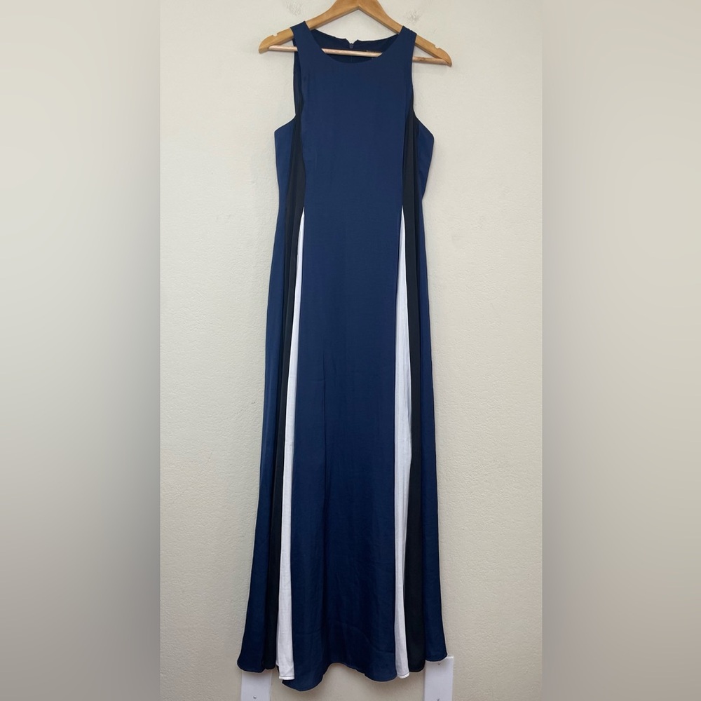 Banana Republic Maxi Dress Size 10 Women’s NWT Blue Black & White With Tie